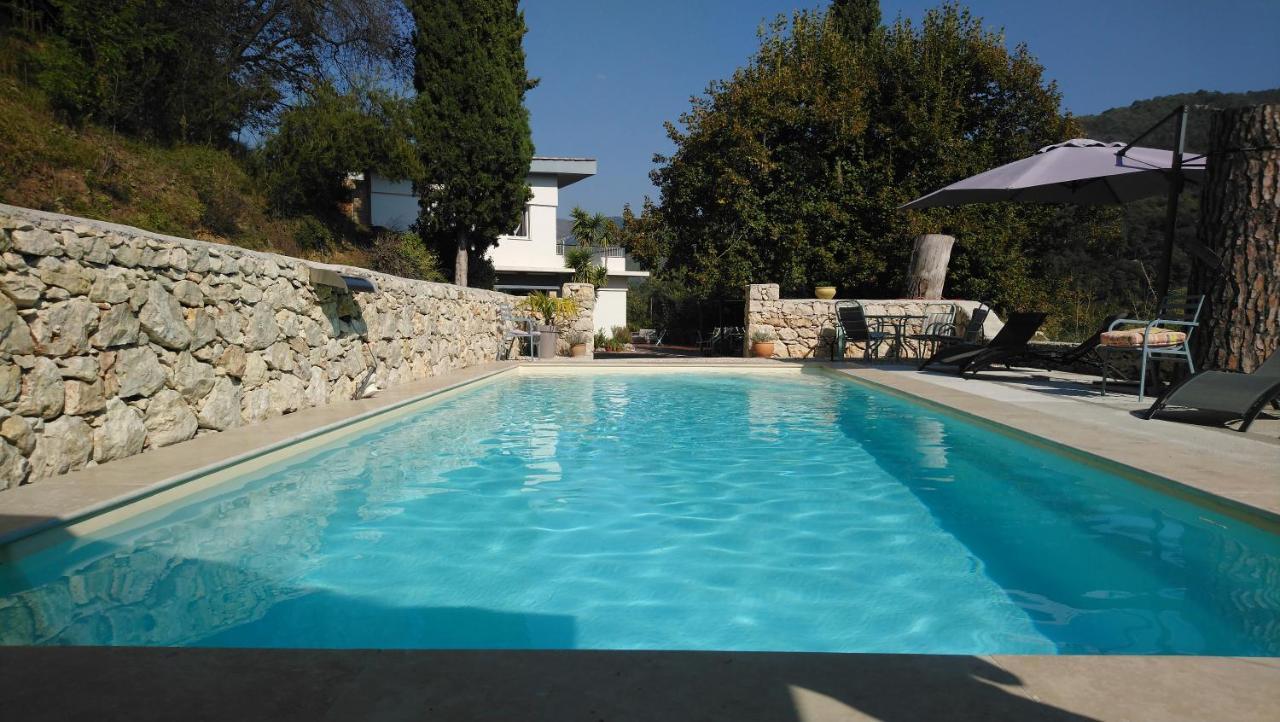 Bed and Breakfast Le Domaine De La Feuilleraie Coaraze Esterno foto